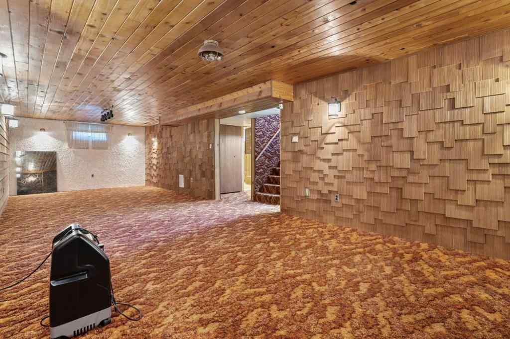 MLS&reg; # A2267735 - 9124 167 Street NW in West Meadowlark Park Edmonton, Residential Open Houses