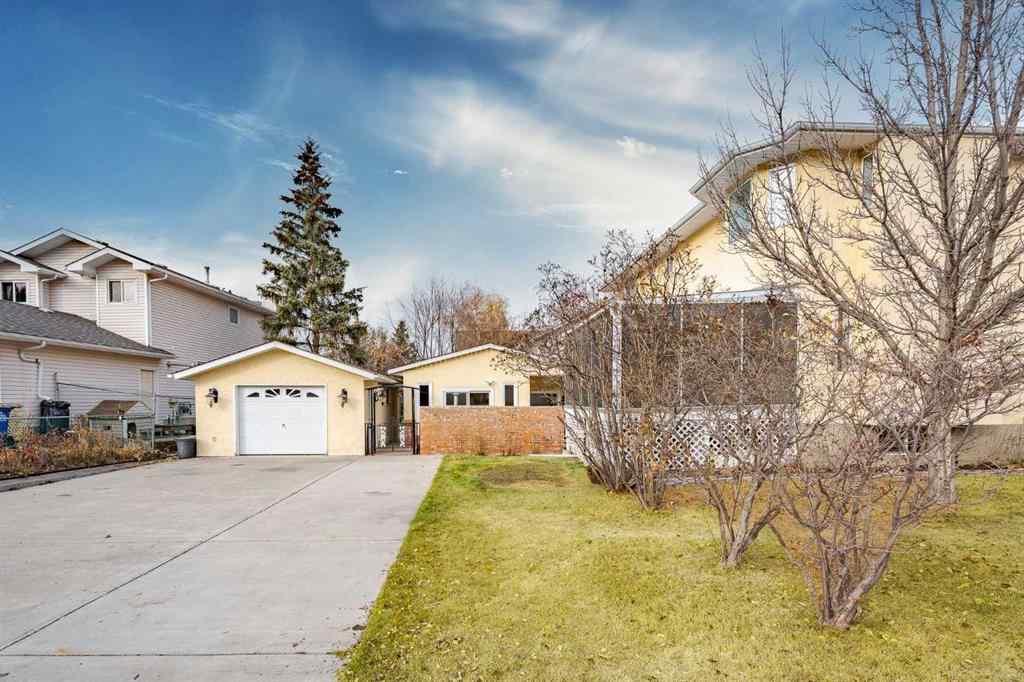 MLS® A2267736 - 301 Riverview Green  in Riverview Cochrane, Residential
