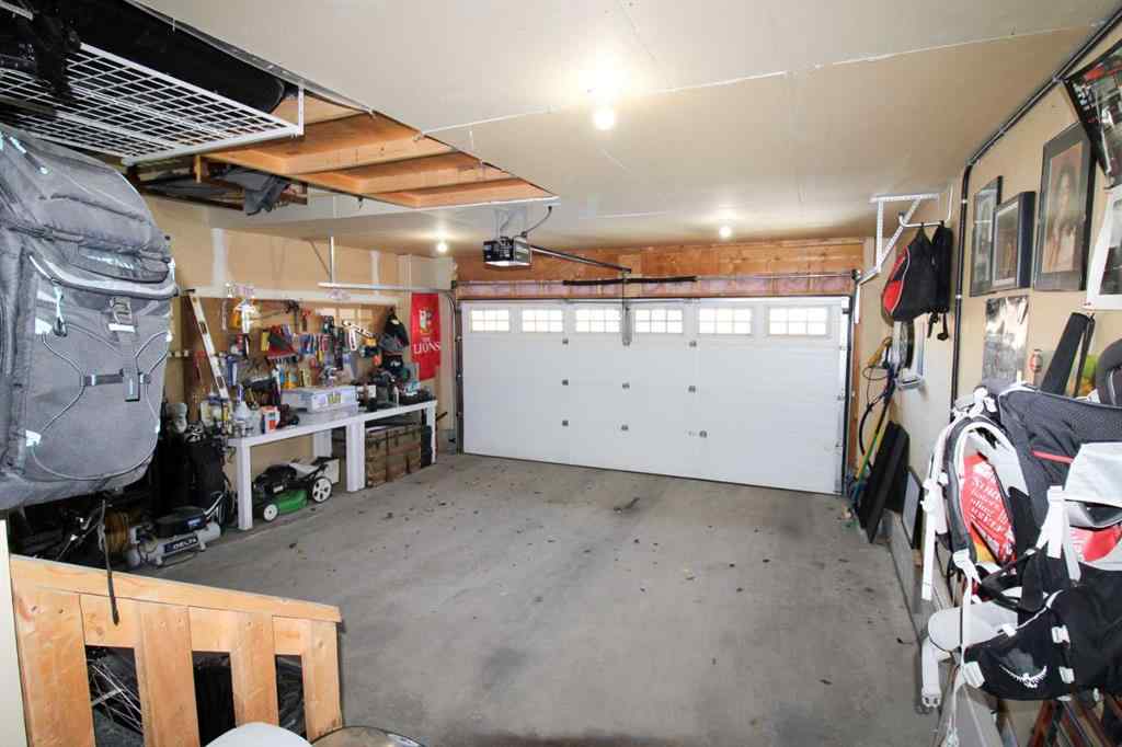 MLS® A2267741 - 701 Silkstone Close W in Copperwood Lethbridge, Residential