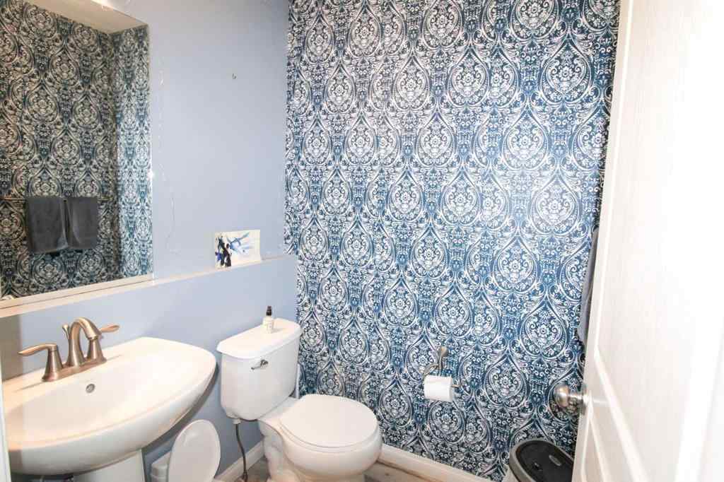 MLS® A2267741 - 701 Silkstone Close W in Copperwood Lethbridge, Residential