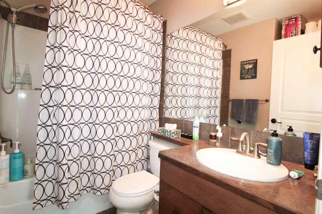 MLS® A2267741 - 701 Silkstone Close W in Copperwood Lethbridge, Residential