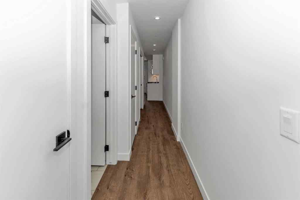 MLS® A2267745 - Unit #305 110 18A Street NW in West Hillhurst Calgary, Residential