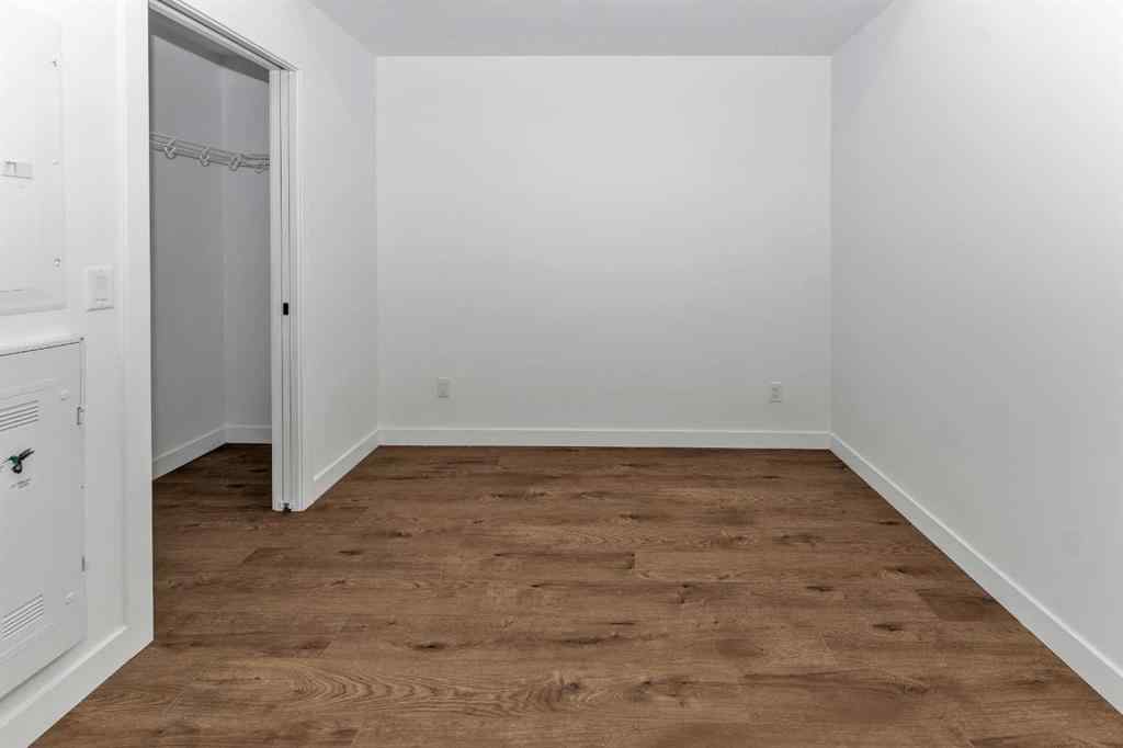 MLS® A2267745 - Unit #305 110 18A Street NW in West Hillhurst Calgary, Residential