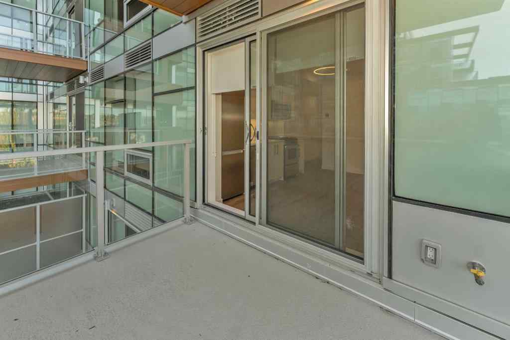 MLS® A2267745 - Unit #305 110 18A Street NW in West Hillhurst Calgary, Residential