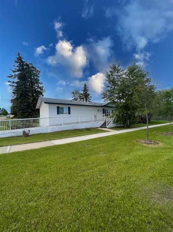 MLS® A2267746 - 5302, 5304 & 5306 50 Avenue  in NONE Valleyview, Commercial