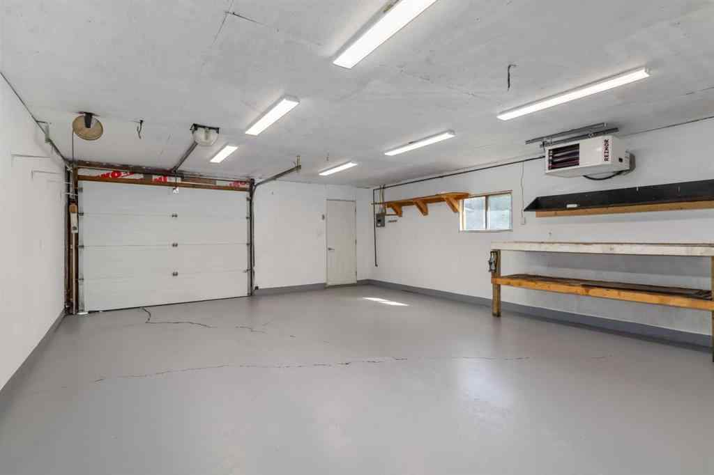 MLS® A2267752 - 109 Rosslyn Street  in Thickwood Fort McMurray, Residential