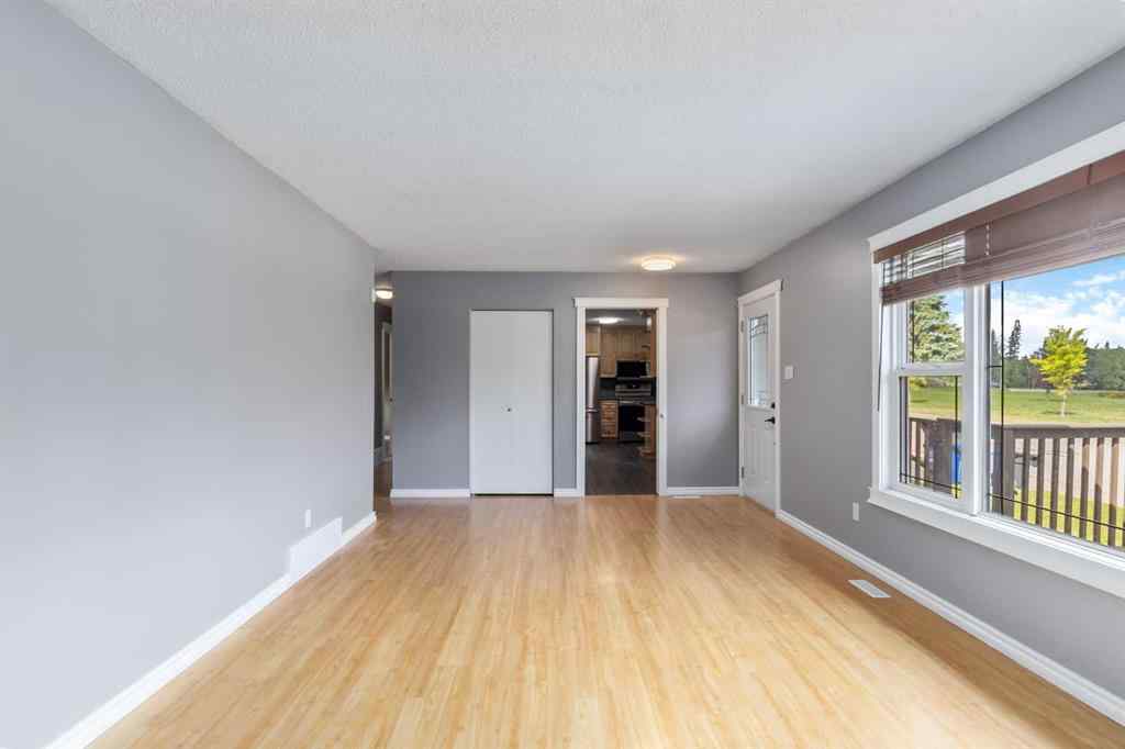 MLS® A2267752 - 109 Rosslyn Street  in Thickwood Fort McMurray, Residential