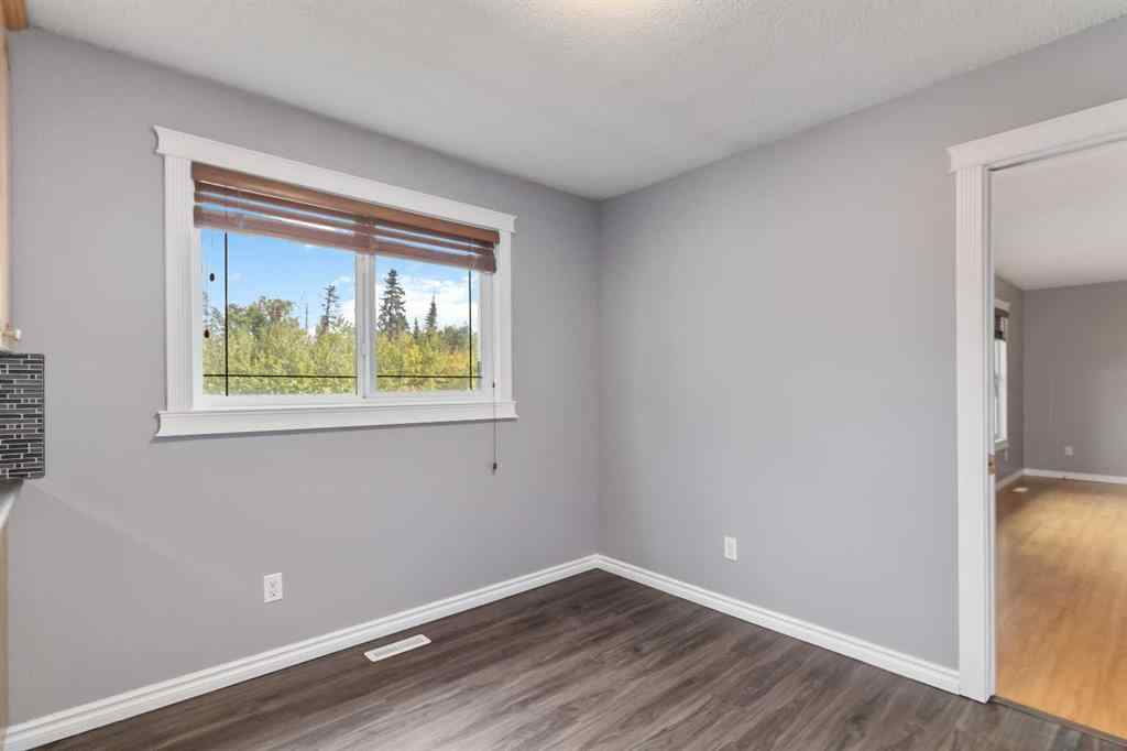MLS® A2267752 - 109 Rosslyn Street  in Thickwood Fort McMurray, Residential