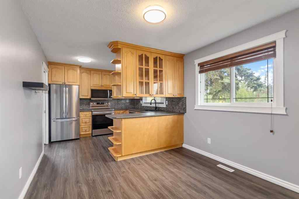 MLS® A2267752 - 109 Rosslyn Street  in Thickwood Fort McMurray, Residential