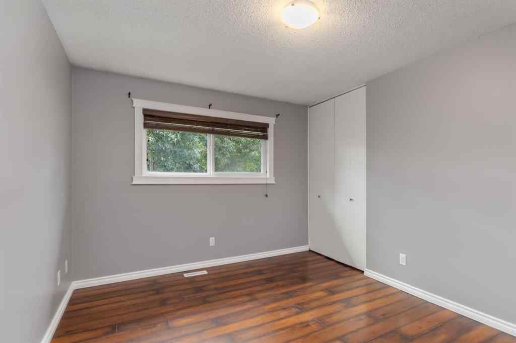 MLS® A2267752 - 109 Rosslyn Street  in Thickwood Fort McMurray, Residential