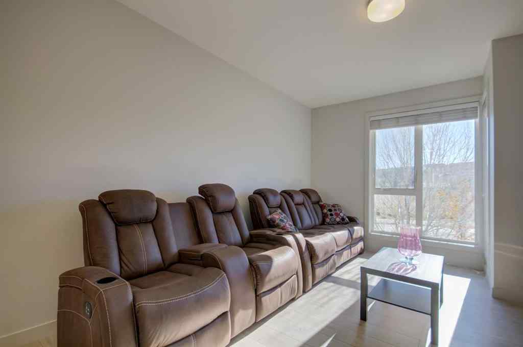 MLS® A2267760 - 7018 34 Avenue NW in Bowness Calgary, Residential