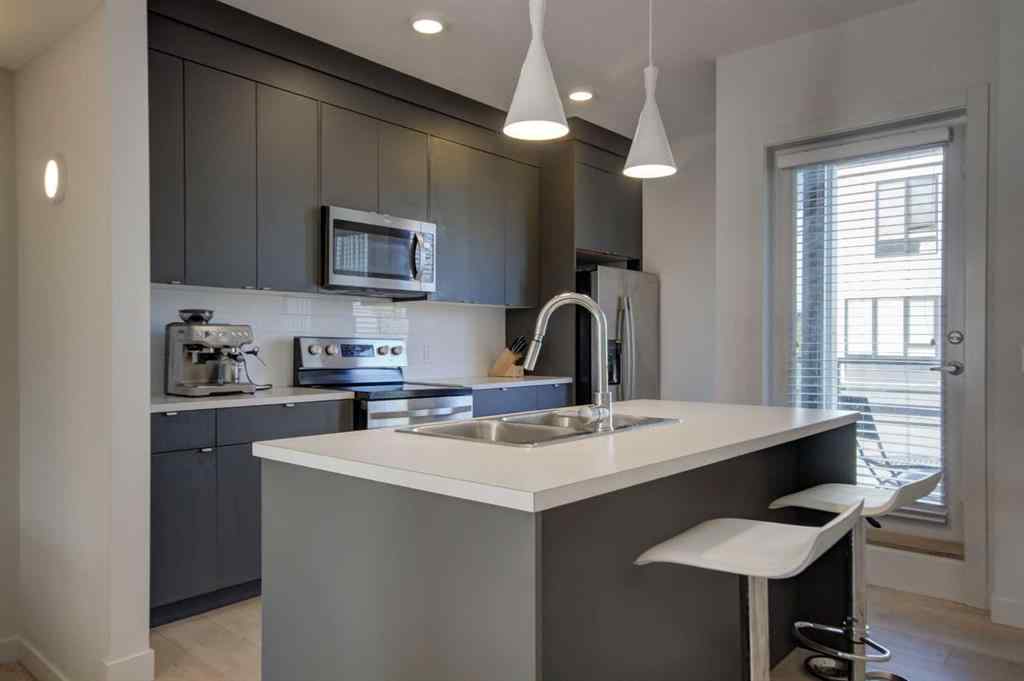 MLS® A2267760 - 7018 34 Avenue NW in Bowness Calgary, Residential