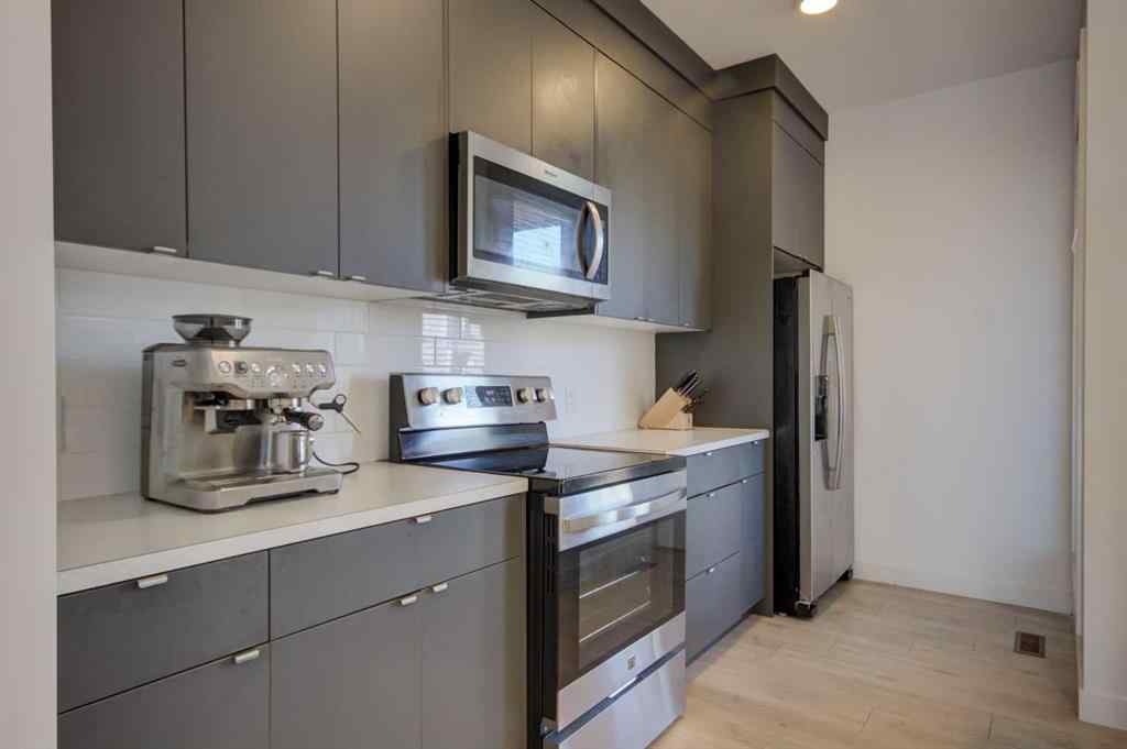 MLS® A2267760 - 7018 34 Avenue NW in Bowness Calgary, Residential