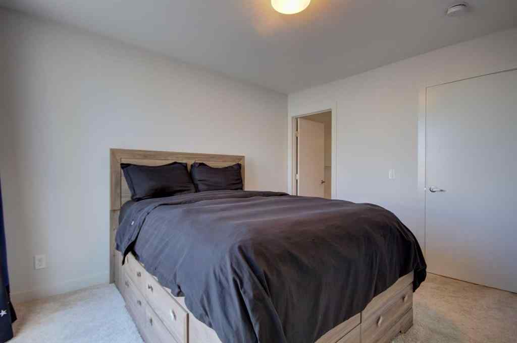 MLS® A2267760 - 7018 34 Avenue NW in Bowness Calgary, Residential