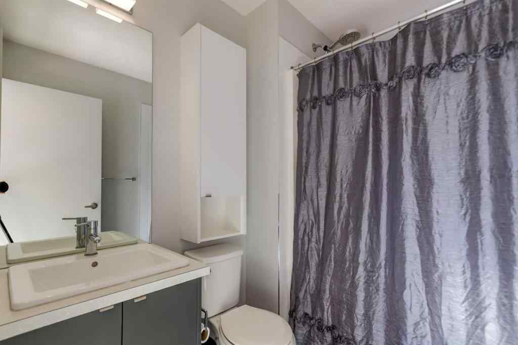 MLS® A2267760 - 7018 34 Avenue NW in Bowness Calgary, Residential