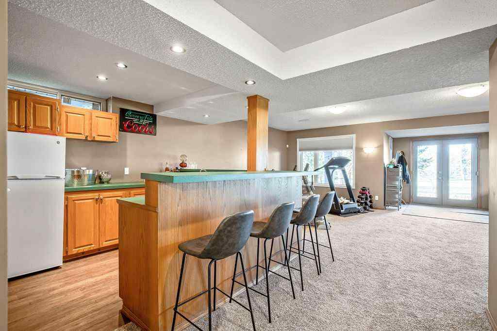 MLS® A2267767 - 152 Douglas Woods Grove SE in Douglasdale/Glen Calgary, Residential