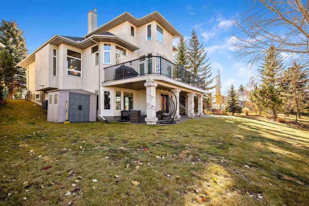 MLS® A2267767 - 152 Douglas Woods Grove SE in Douglasdale/Glen Calgary, Residential