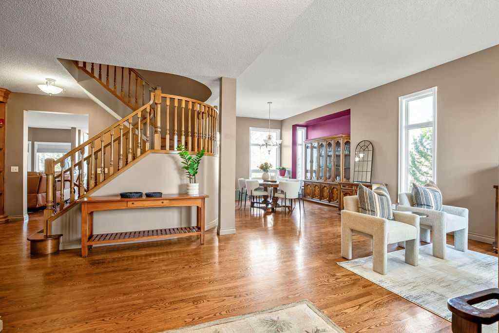 MLS® A2267767 - 152 Douglas Woods Grove SE in Douglasdale/Glen Calgary, Residential