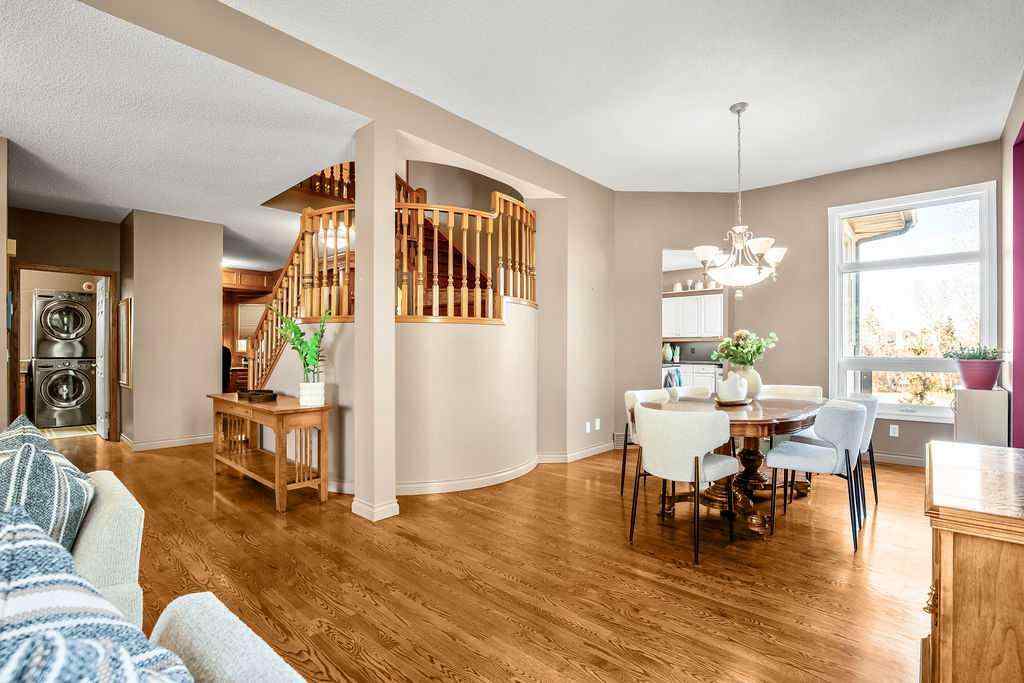 MLS® A2267767 - 152 Douglas Woods Grove SE in Douglasdale/Glen Calgary, Residential