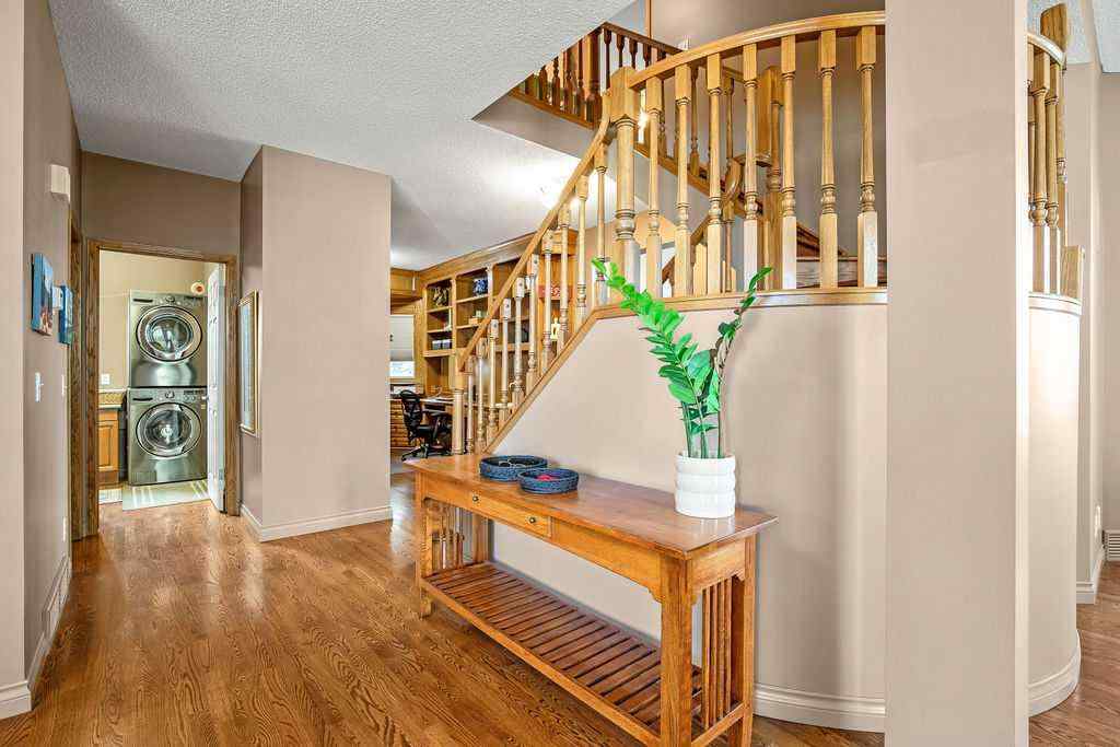 MLS® A2267767 - 152 Douglas Woods Grove SE in Douglasdale/Glen Calgary, Residential