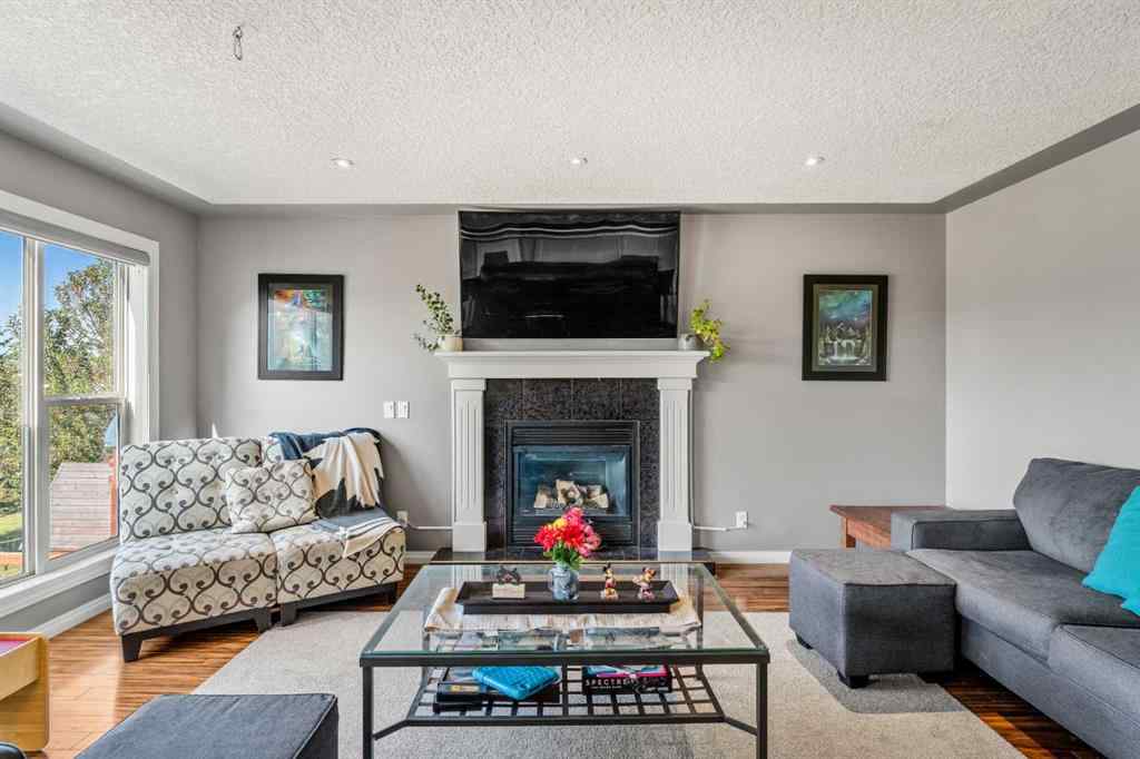 MLS® A2267769 - 216 Stonegate Place NW in Stonegate Airdrie, Residential