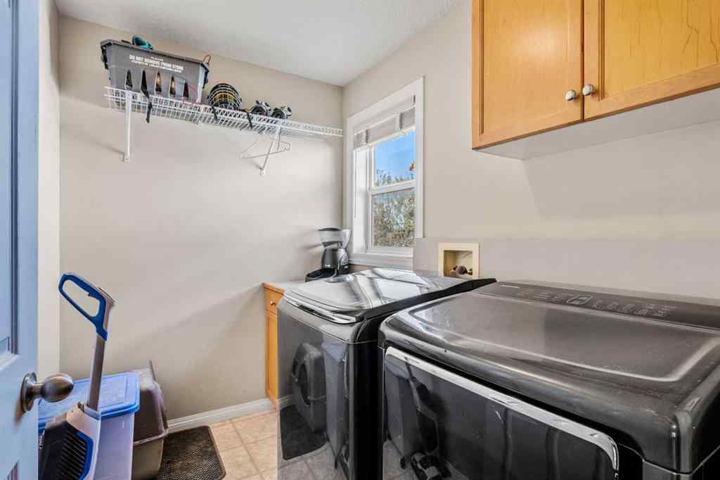 MLS® A2267769 - 216 Stonegate Place NW in Stonegate Airdrie, Residential