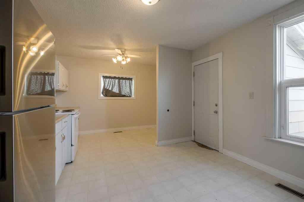 MLS® A2267770 - 316 15 Street S in Victoria Park Lethbridge, Residential