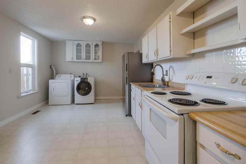 MLS® A2267770 - 316 15 Street S in Victoria Park Lethbridge, Residential