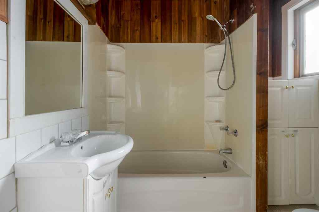 MLS® A2267770 - 316 15 Street S in Victoria Park Lethbridge, Residential