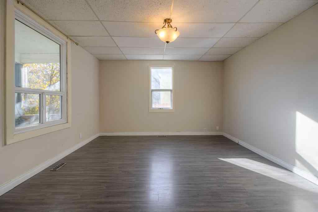 MLS® A2267770 - 316 15 Street S in Victoria Park Lethbridge, Residential