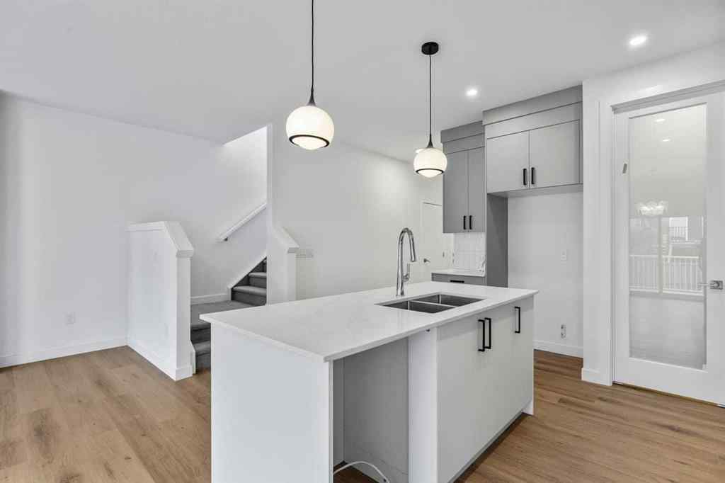 MLS® A2267772 - 90 Heritage Circle  in Heritage Hills Cochrane, Residential