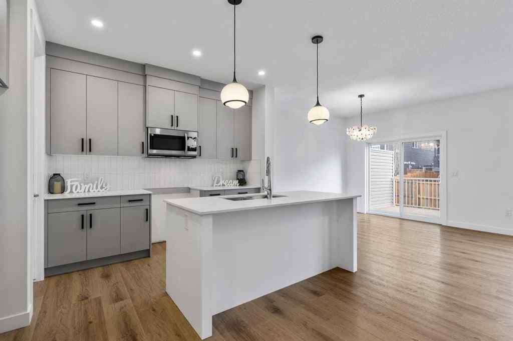 MLS® A2267772 - 90 Heritage Circle  in Heritage Hills Cochrane, Residential