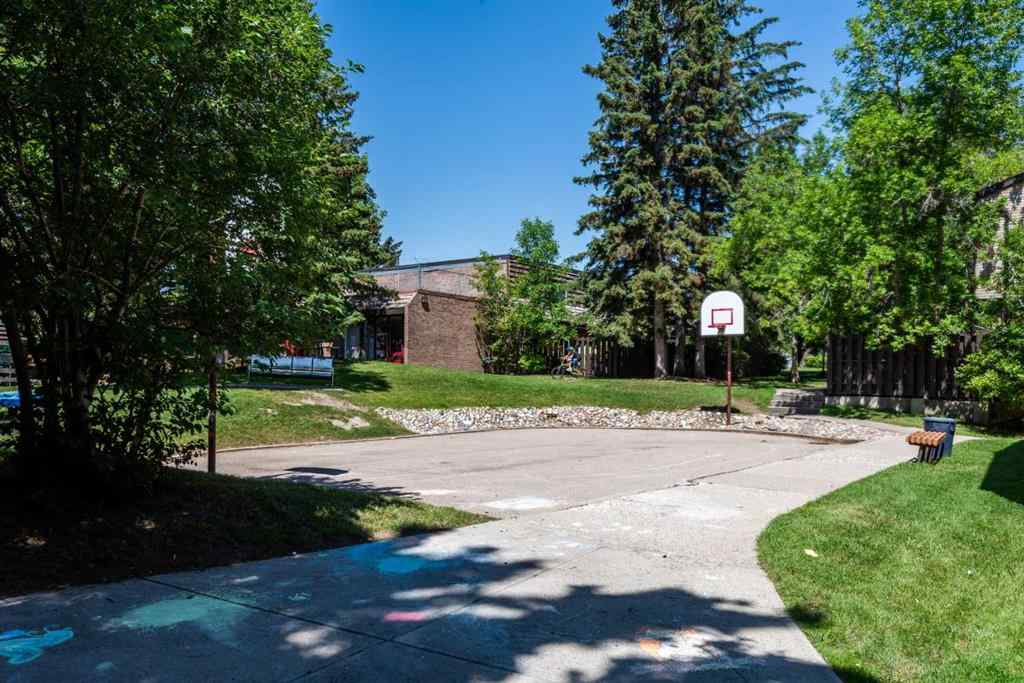 MLS® A2267774 - Unit #17 210 86 Avenue SE in Acadia Calgary, Residential