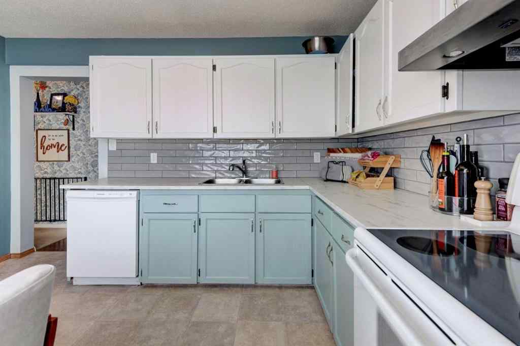 MLS® A2267774 - Unit #17 210 86 Avenue SE in Acadia Calgary, Residential