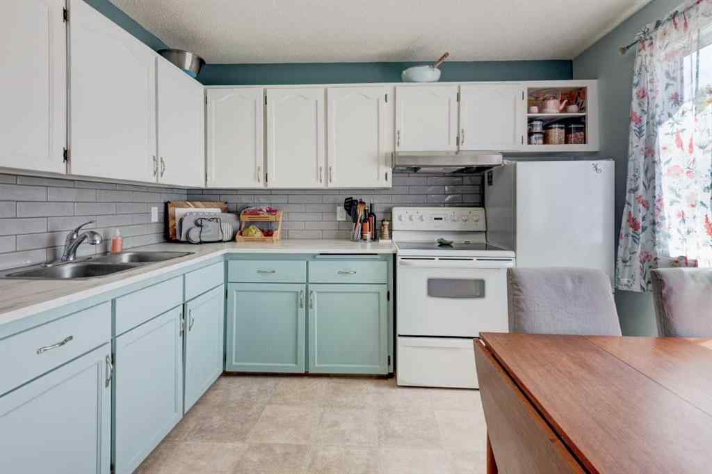 MLS® A2267774 - Unit #17 210 86 Avenue SE in Acadia Calgary, Residential