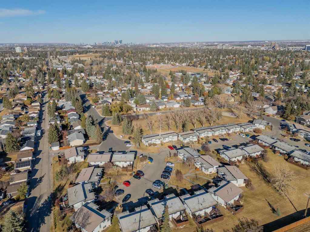 MLS® A2267776 - Unit #27A 333 Braxton Place SW in Braeside Calgary, Residential