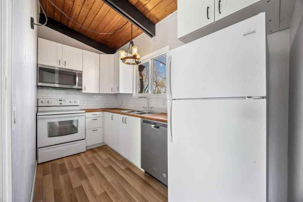 MLS® A2267776 - Unit #27A 333 Braxton Place SW in Braeside Calgary, Residential