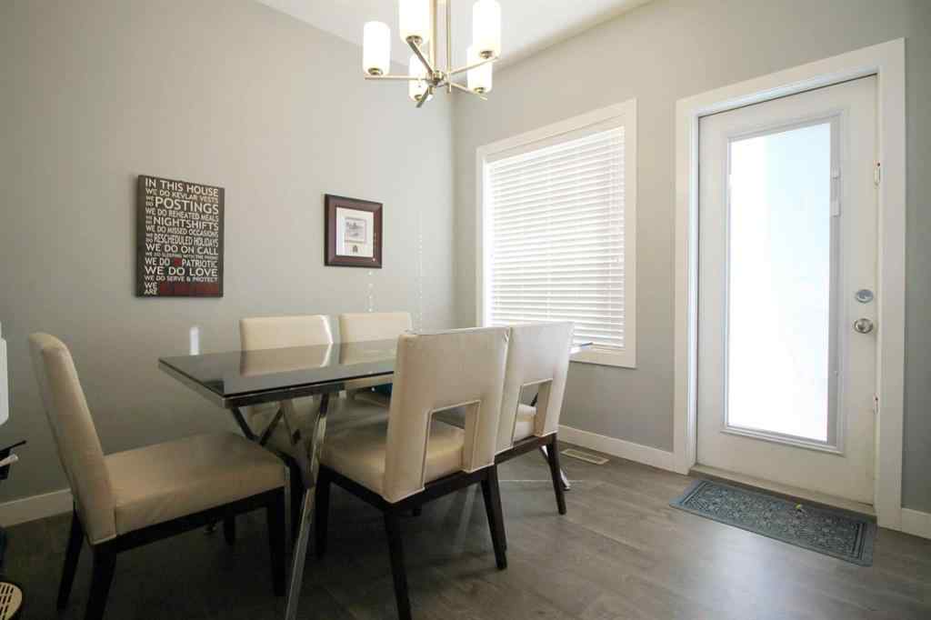 MLS® A2267779 - 21 Crestview Boulevard  in Crestview Sylvan Lake, Residential