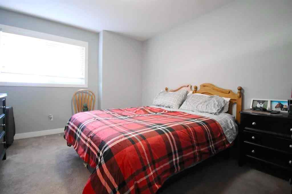 MLS® A2267779 - 21 Crestview Boulevard  in Crestview Sylvan Lake, Residential