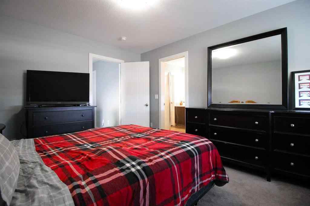 MLS® A2267779 - 21 Crestview Boulevard  in Crestview Sylvan Lake, Residential