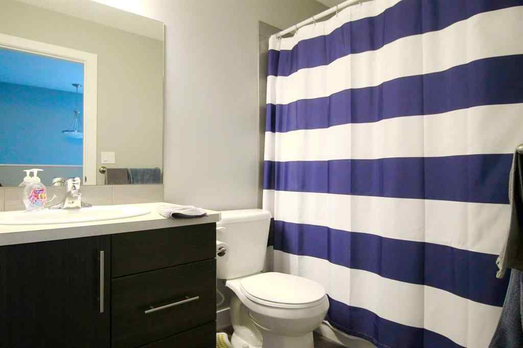 MLS® A2267779 - 21 Crestview Boulevard  in Crestview Sylvan Lake, Residential