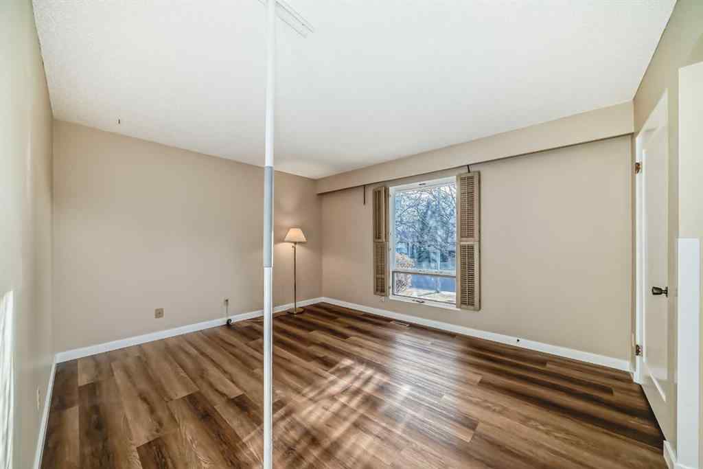 MLS® A2267783 - 255 Parkwood Close SE in Parkland Calgary, Residential