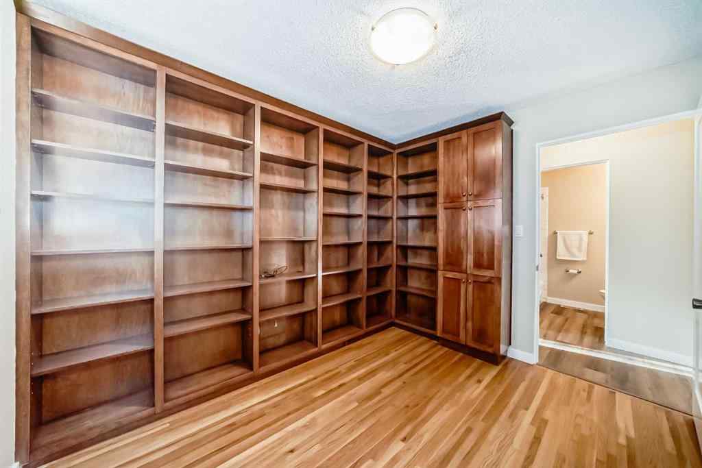 MLS® A2267783 - 255 Parkwood Close SE in Parkland Calgary, Residential