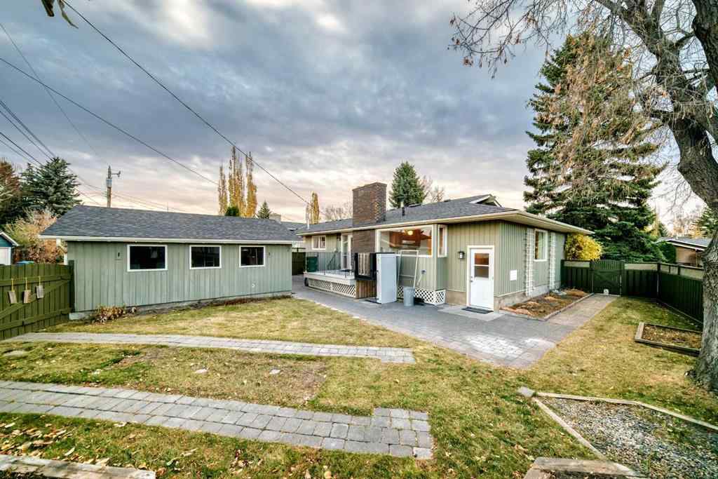 MLS® A2267783 - 255 Parkwood Close SE in Parkland Calgary, Residential