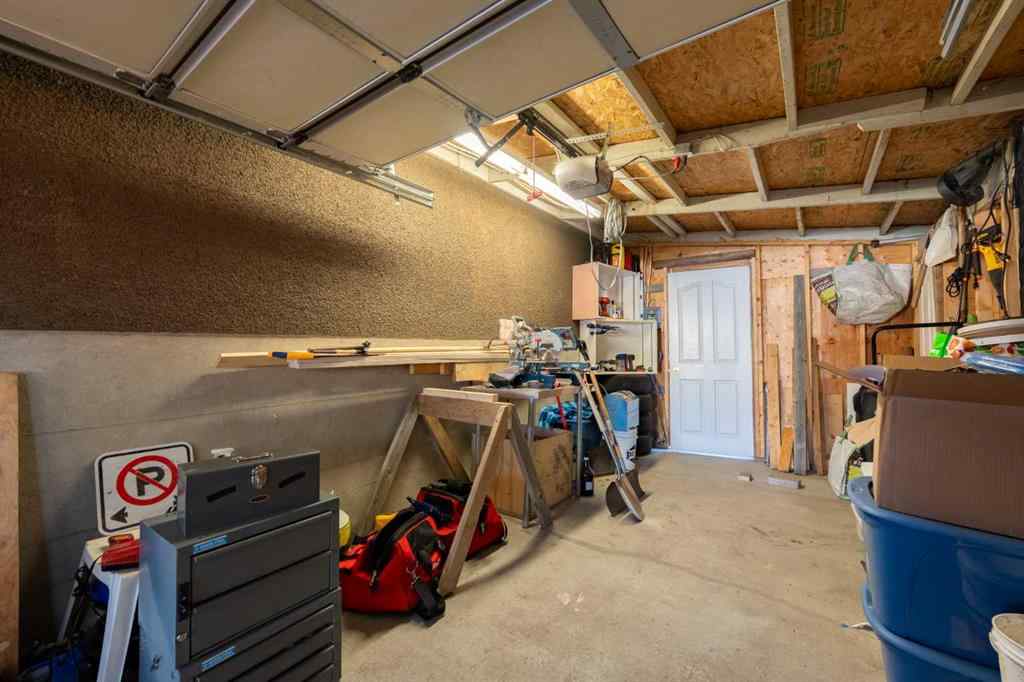 MLS® A2267786 - 1043 32 Avenue NW in Cambrian Heights Calgary, Residential