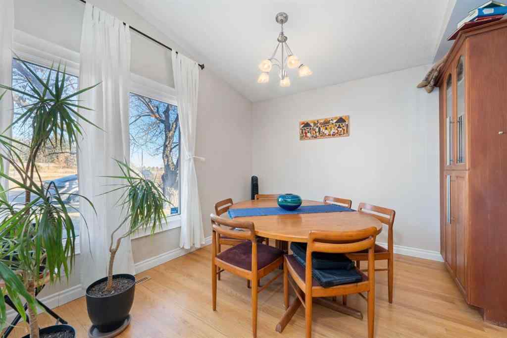 MLS® A2267786 - 1043 32 Avenue NW in Cambrian Heights Calgary, Residential