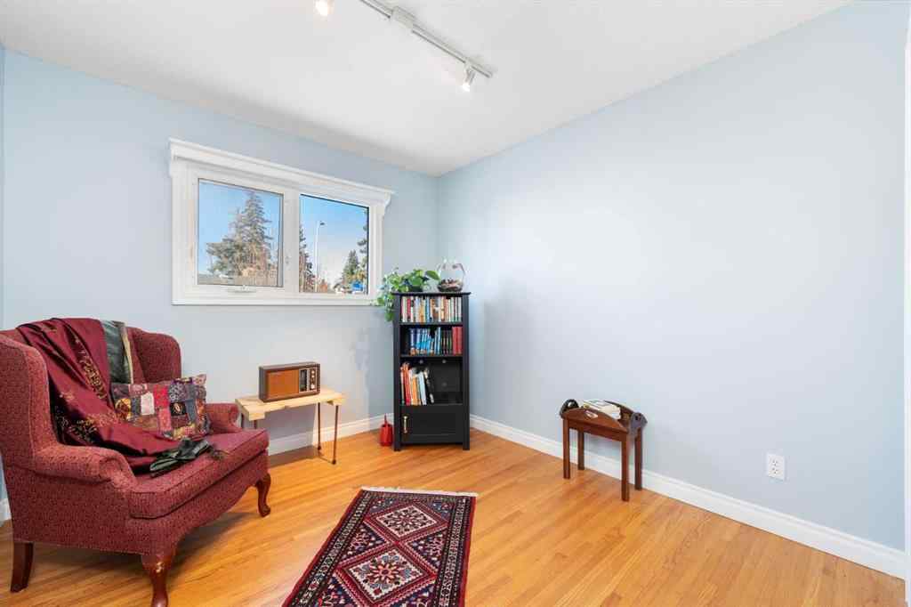 MLS® A2267786 - 1043 32 Avenue NW in Cambrian Heights Calgary, Residential