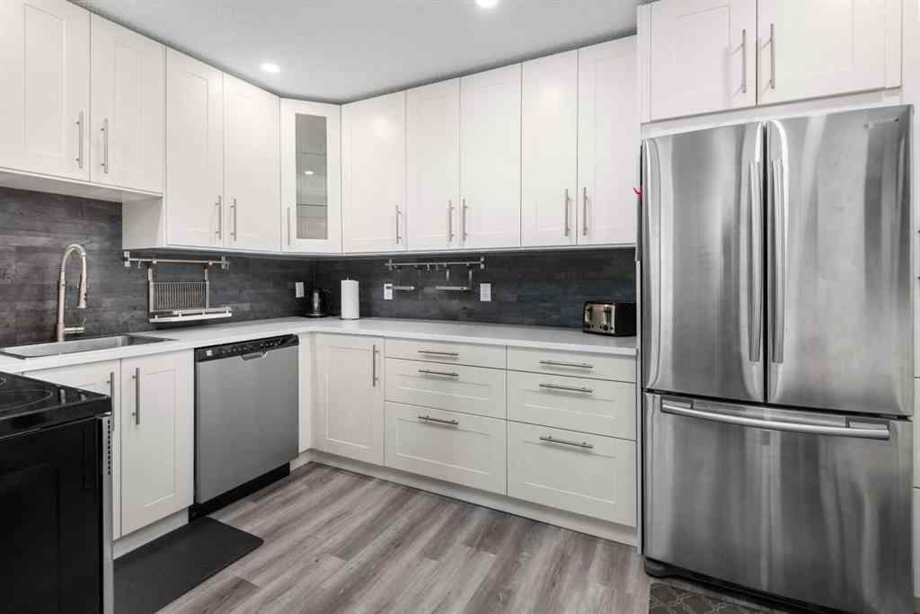 MLS® A2267787 - Unit #3201 4001C 49 Street NW in Varsity Calgary, Residential