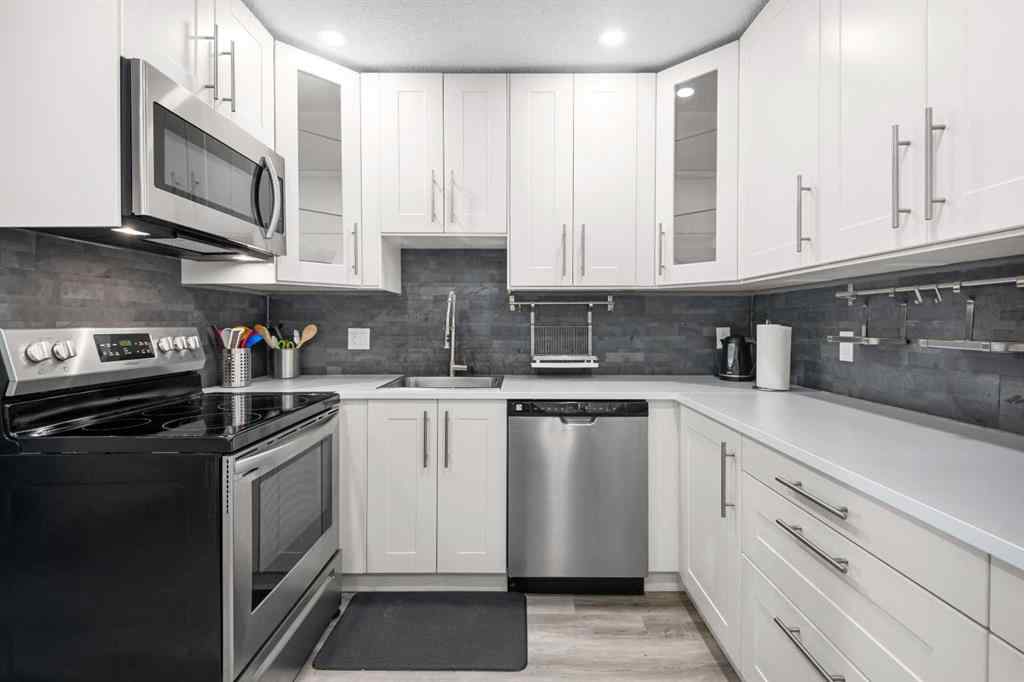 MLS® A2267787 - Unit #3201 4001C 49 Street NW in Varsity Calgary, Residential