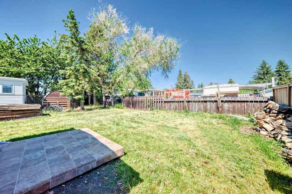 MLS® A2267788 - 817 Bayview Road  in Brentwood_Strathmore Strathmore, Residential